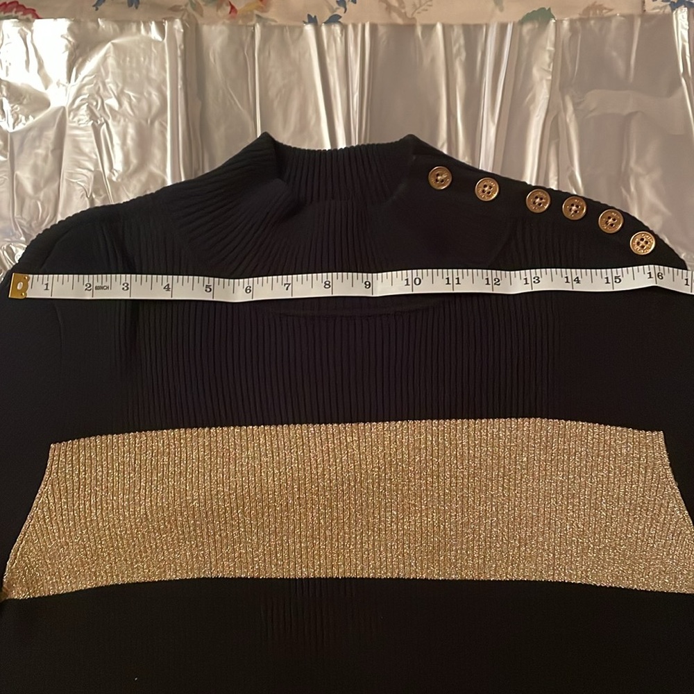 Ralph Lauren. Plus Size 1X. Black & Gold Mock Turtle w/gold buttons on shoulder - Picture 10 of 10